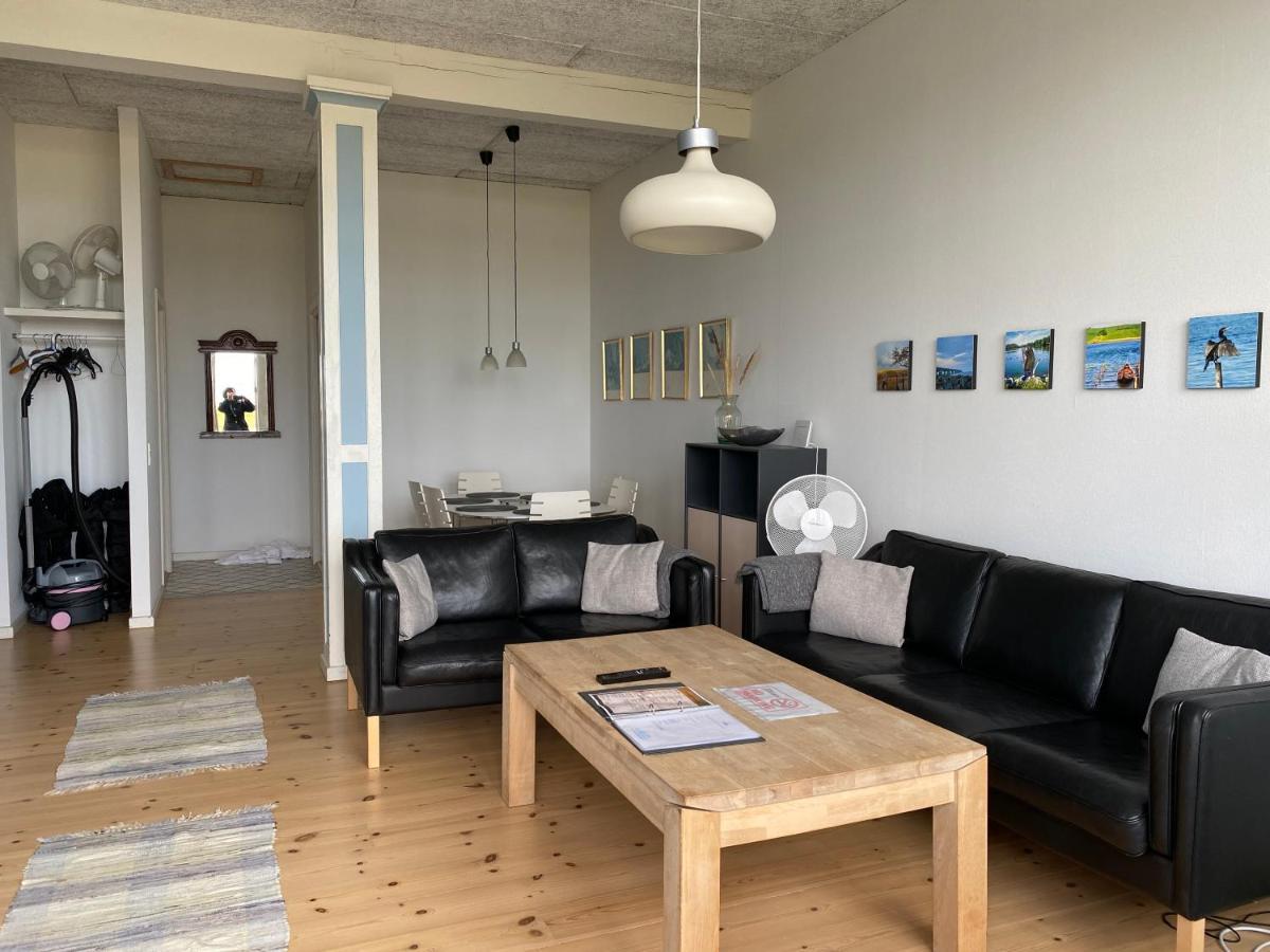 Skaerven Beachfront Apartments And Cottage Нюборг Экстерьер фото