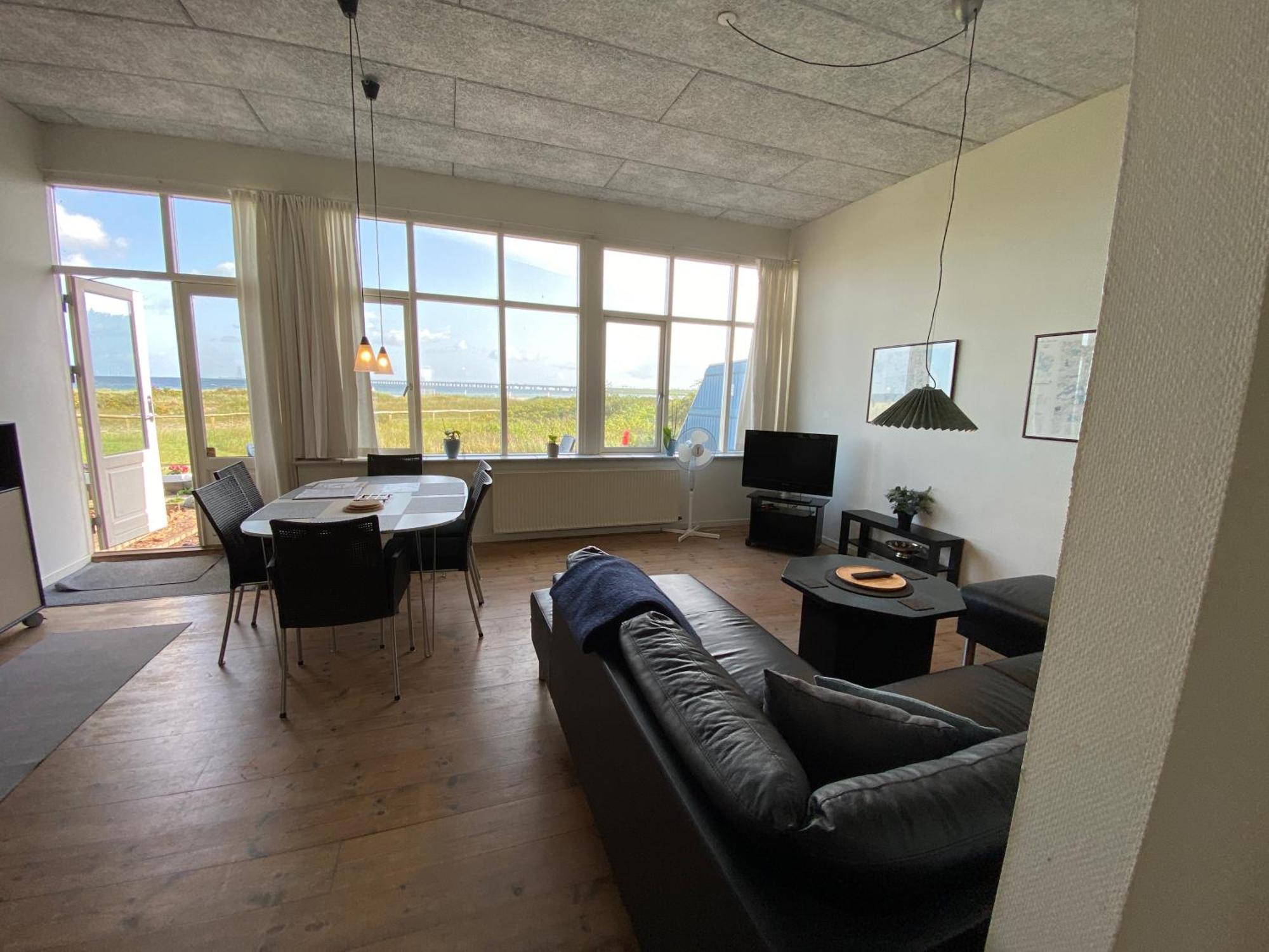 Skaerven Beachfront Apartments And Cottage Нюборг Экстерьер фото